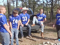 Joey Mills, Corbin Colby And Colton James In Tight Ends – American Football Boys