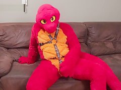 Red Lizard playing with himself on his new fursuit. Pawing Murrsuit Cum