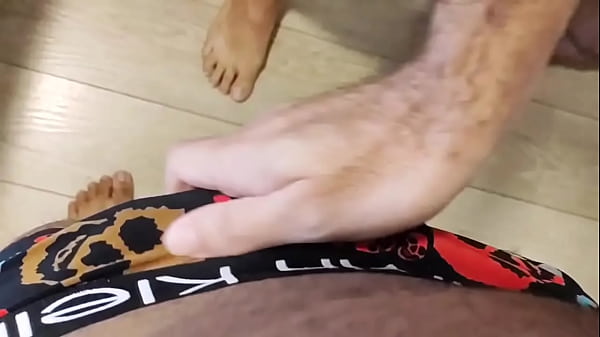 Negão dotado fudendo o mineirinho safado.