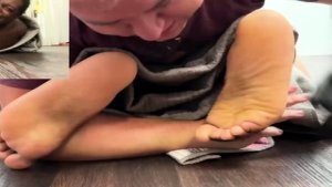 Dude Giggles Hard While Being Tickled